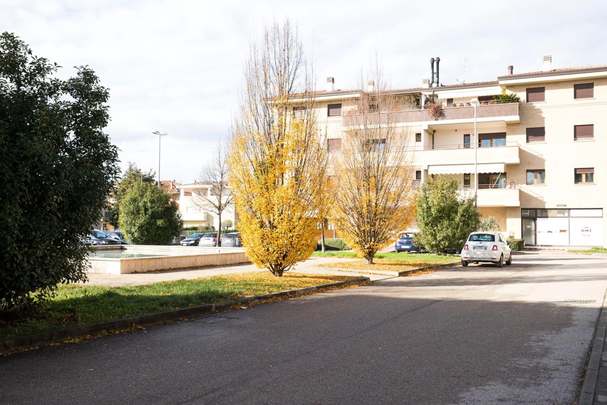 Appartamento Sergio Luxury Centro Parking Free Santa Maria Degli Angeli  Exterior foto